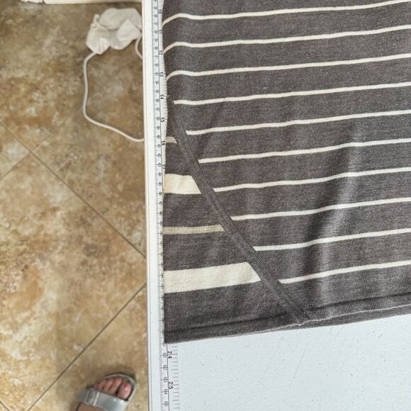 Smartwool Striped V-Neck Sweater Size S Brown Merino Wool Quiet Luxury Office - Picture 7 of 9